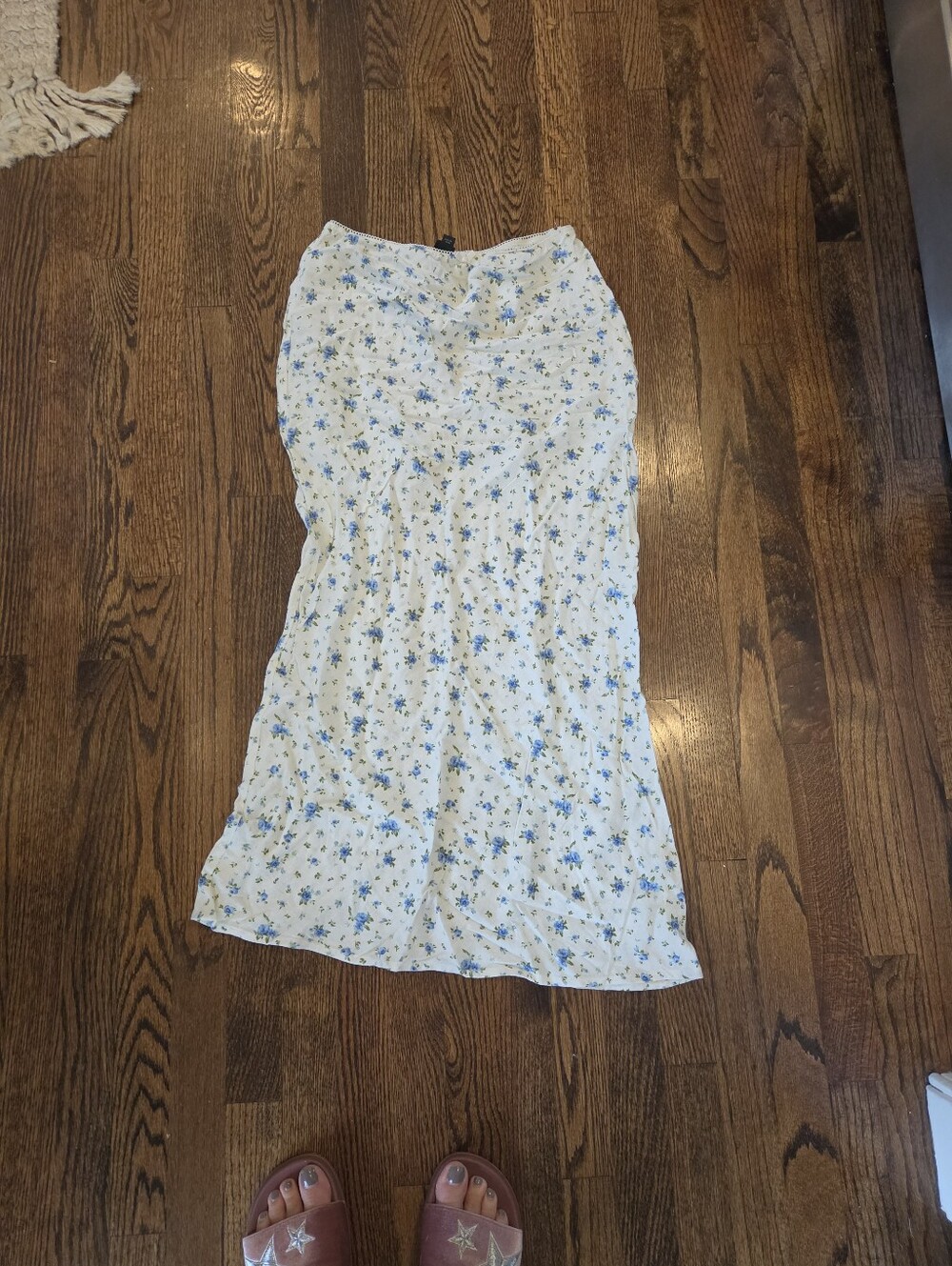 Womens Wild Fable Floral Skirt Size Small.